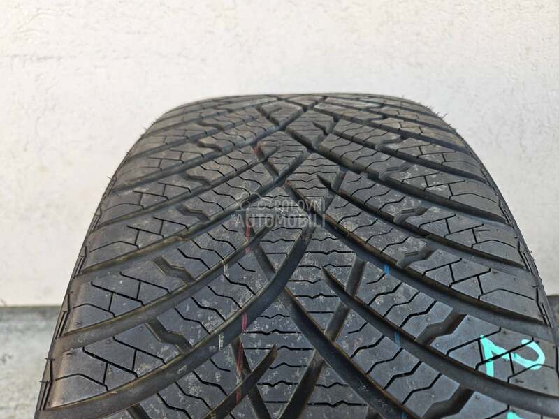 Ostalo 245/40 R18 Sve sezone
