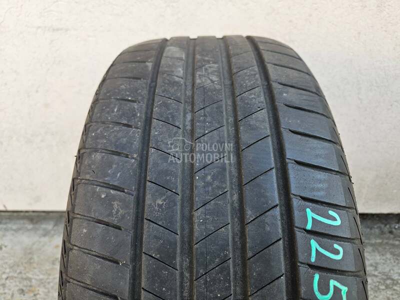 Bridgestone 225/40 R18 Letnja
