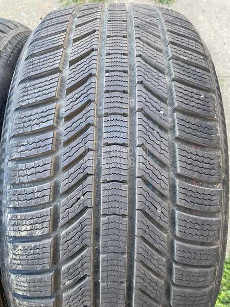 Continental 225/40 R18 Zimska