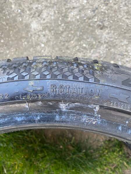 Continental 225/40 R18 Zimska