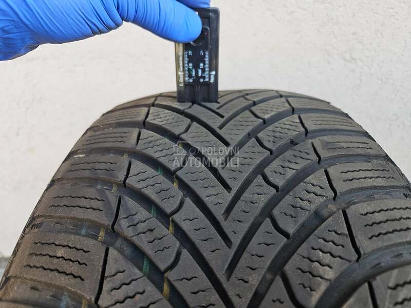 Semperit 225/50 R17 Zimska