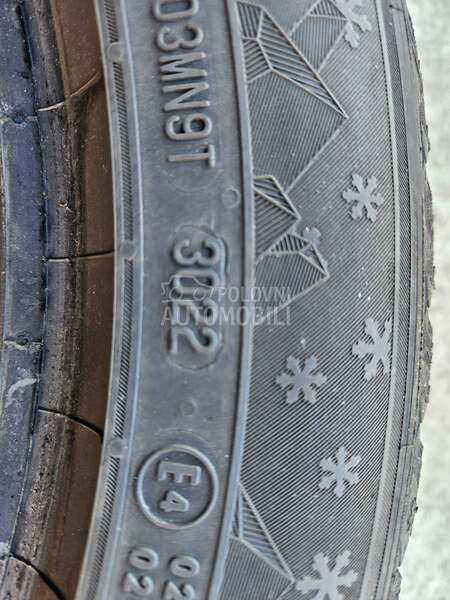 Semperit 225/50 R17 Zimska