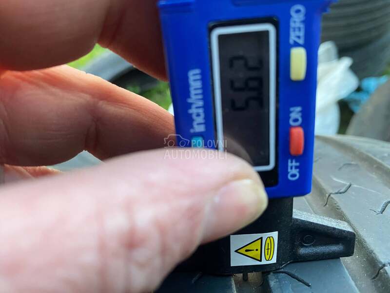 Continental 215/55 R17 Letnja