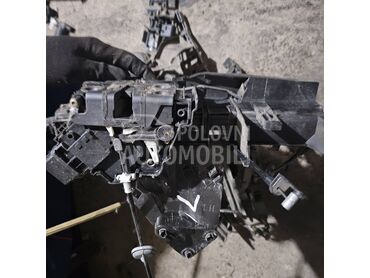 Unutrašnja brava za Ford Focus od 2004. do 2008. god.