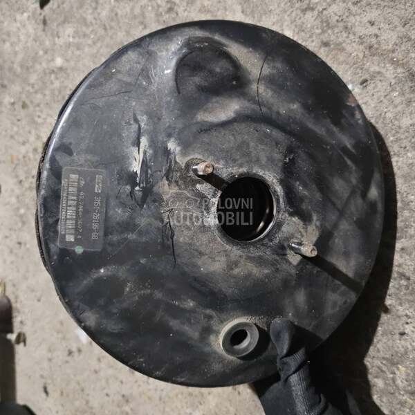 Kočiona servo pumpa