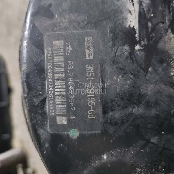 Kočiona servo pumpa