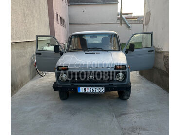 Lada Niva 
