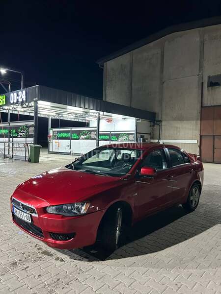 Mitsubishi Lancer 