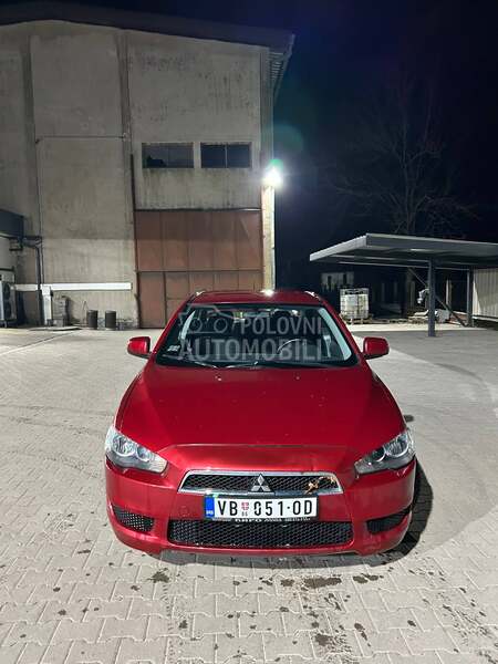 Mitsubishi Lancer 