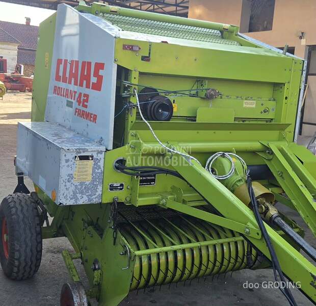 Claas Rollant 42