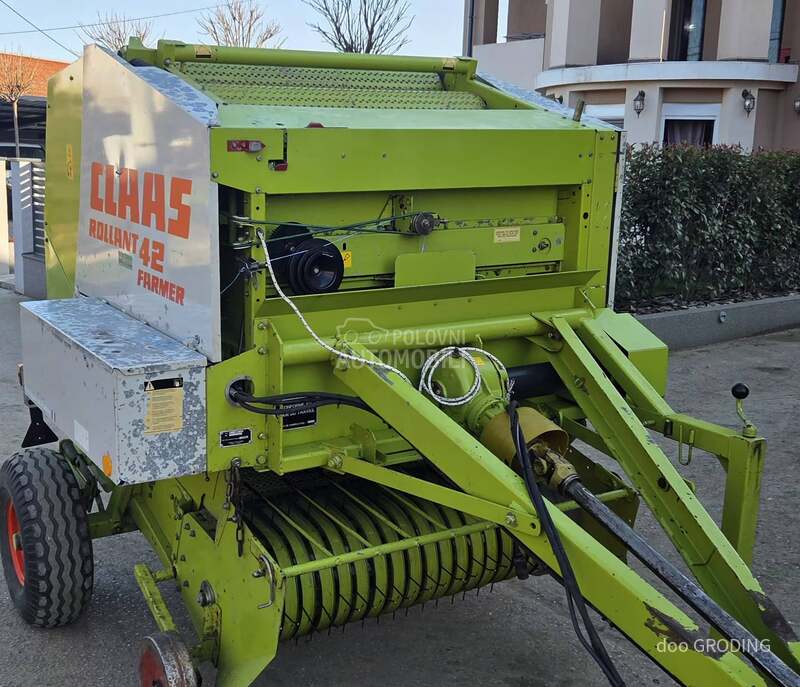Claas Rollant 42