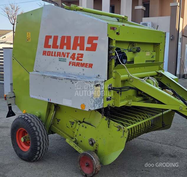 Claas Rollant 42