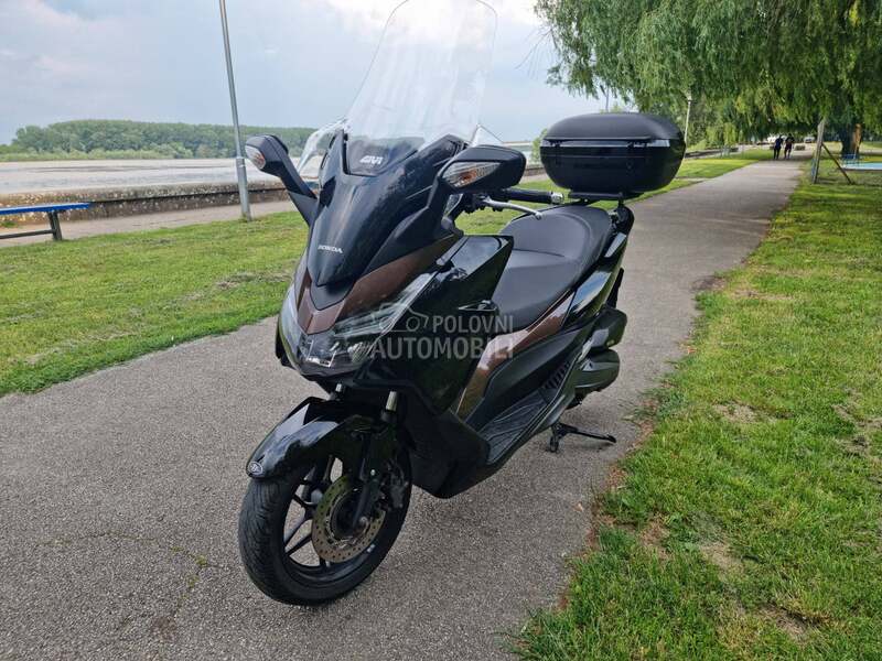 Honda Forza