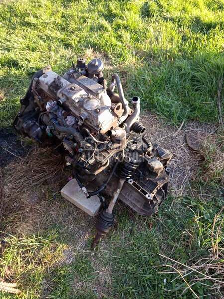 Ford Focus 2016. god. -  kompletan auto u delovima