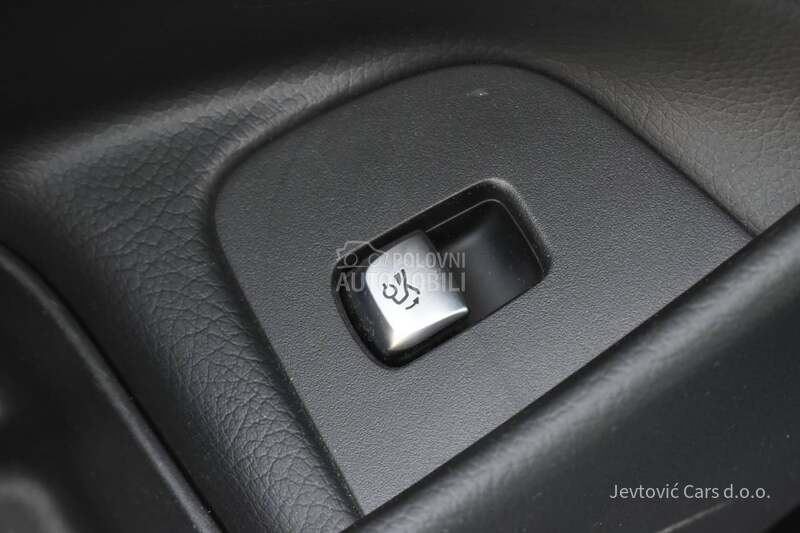 Mercedes Benz E 220 D