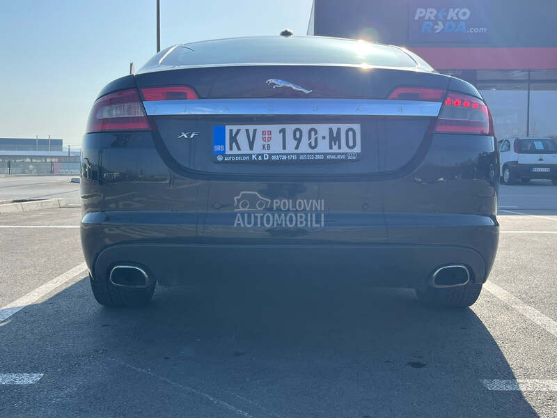 Jaguar XF 