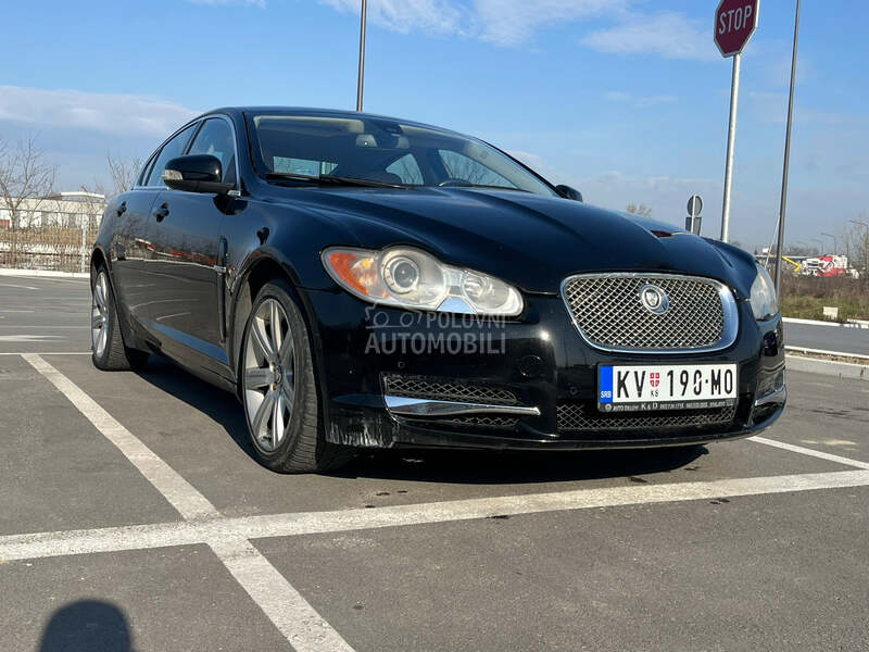 Jaguar XF 