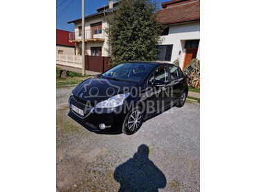 Peugeot 208 1.2