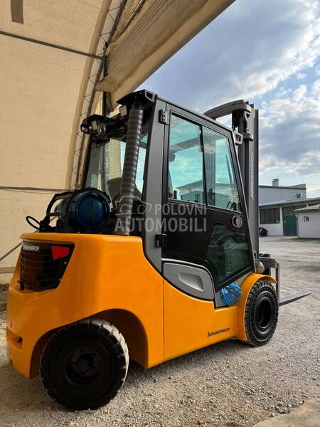 Jungheinrich TFG 430s