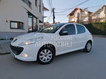 Peugeot 206 plus 1.4i TRENDY CH