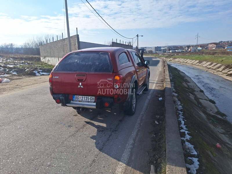 Mitsubishi L200 