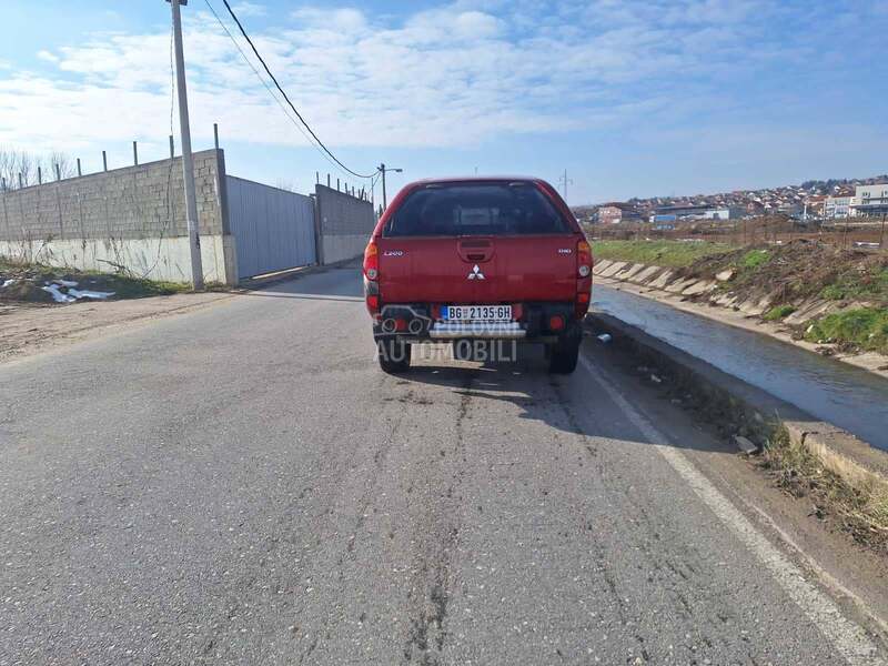 Mitsubishi L200 