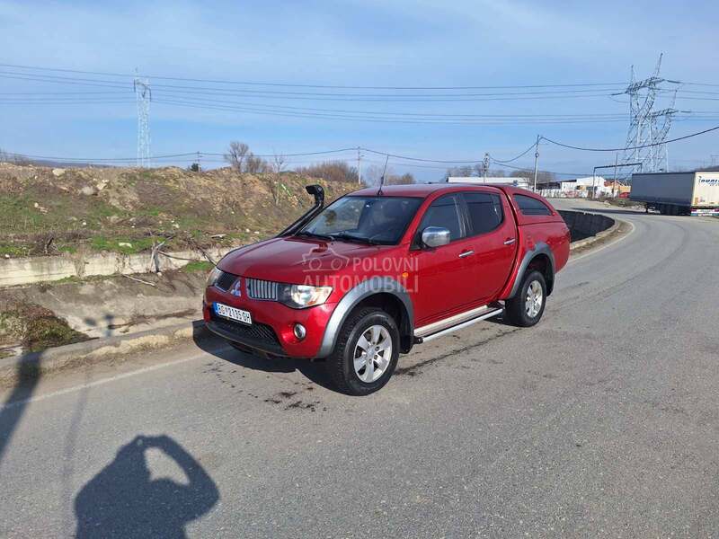 Mitsubishi L200 
