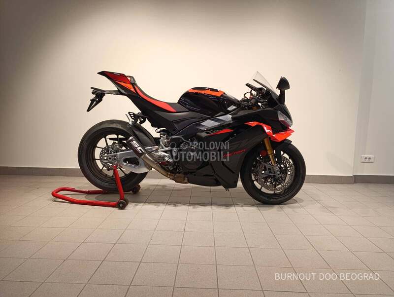 Aprilia RSV 4 Factory