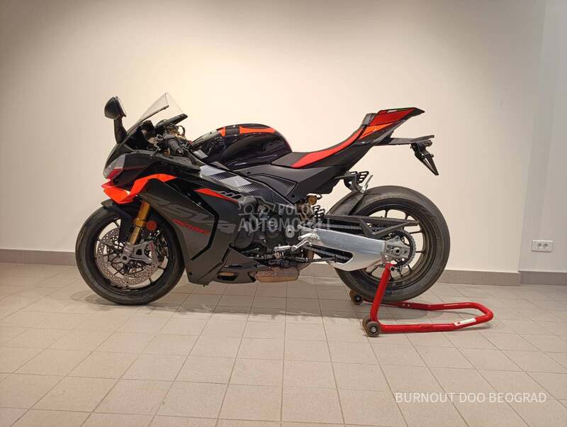 Aprilia RSV 4 Factory