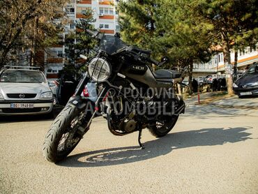 Husqvarna 401 Svartpilen