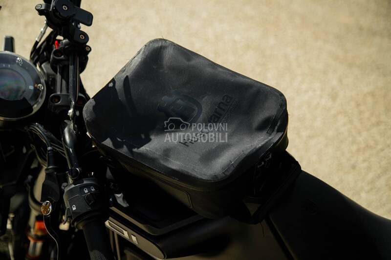 Husqvarna 401 Svartpilen