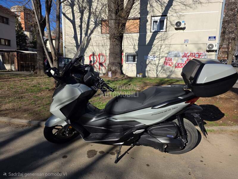 Honda Forza 350