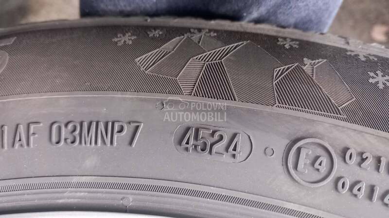 Semperit 215/60 R16 Zimska