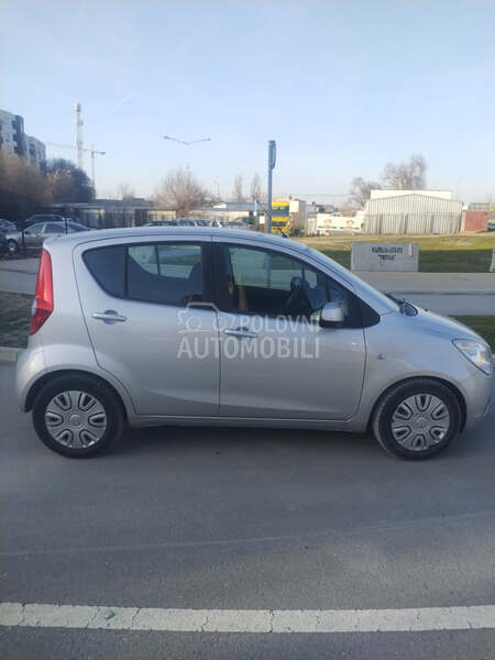 Opel Agila 