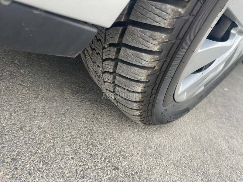 Renault Scenic 1,5dci tom tom