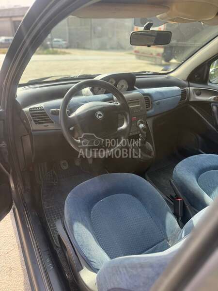 Lancia Ypsilon 1.2
