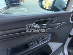 Volkswagen Golf 8 GTI slika 14