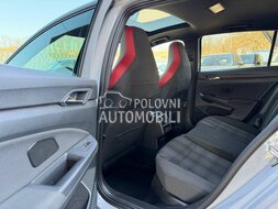 Volkswagen Golf 8 GTI slika 17