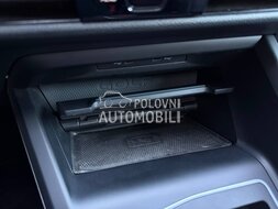 Volkswagen Golf 8 GTI slika 28