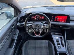 Volkswagen Golf 8 GTI slika 22