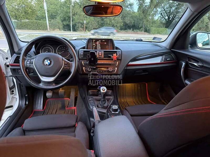 BMW 120 