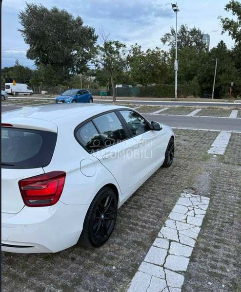 BMW 120 