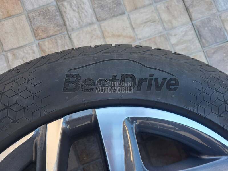 Ostalo 215/55 R17 Letnja