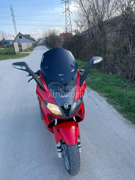 Gilera Nexus
