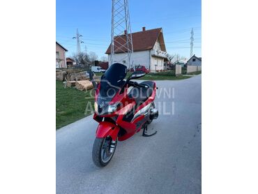 Gilera Nexus