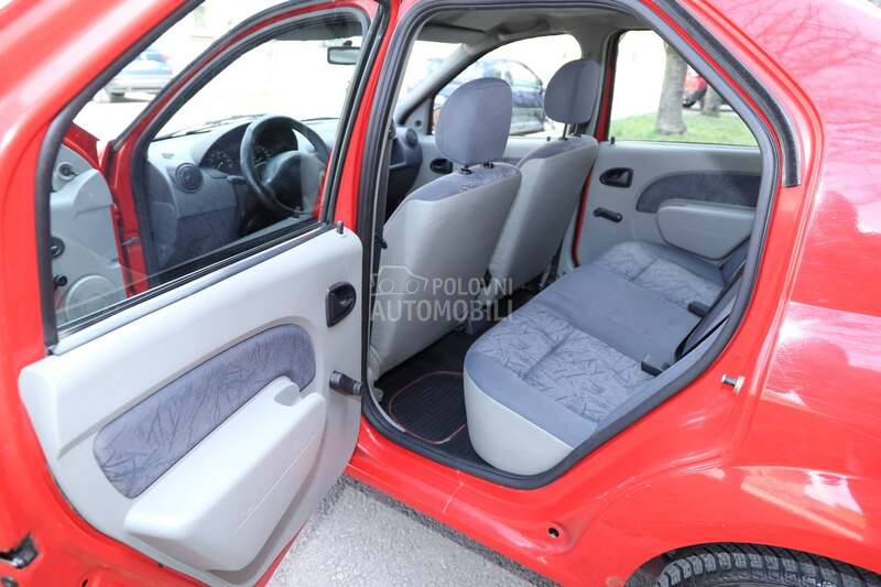 Dacia Logan DACIA E1 1.4