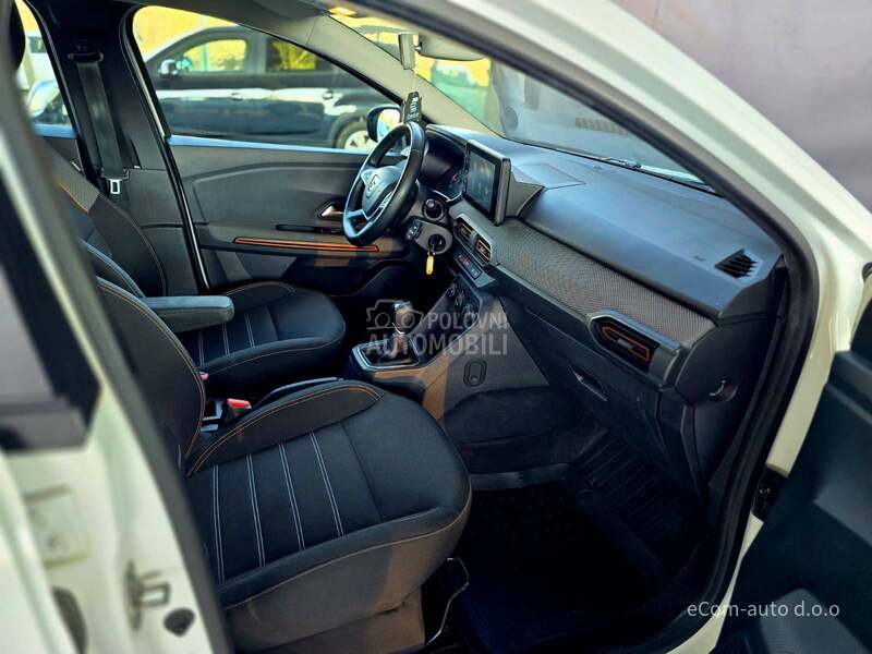 Dacia Stepway 1.0 TCE A/T