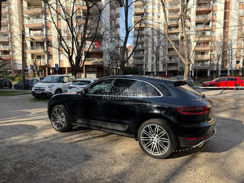 Porsche Macan S