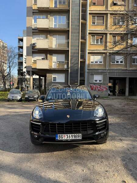 Porsche Macan S