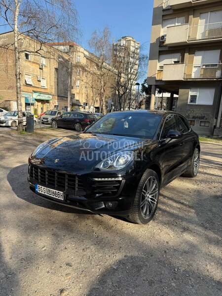 Porsche Macan S